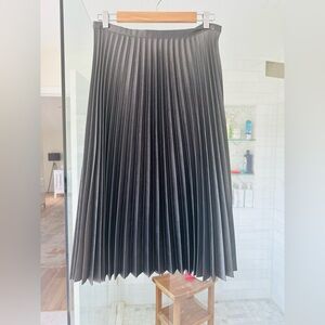 Ruffle skirt